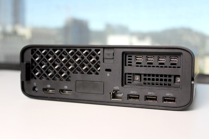 hp-z2-g9-01.jpg